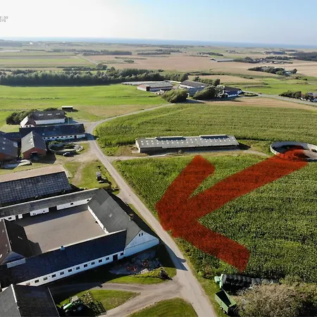 Farm Lokken