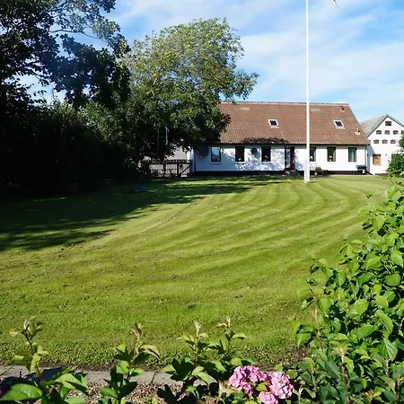 Farm * Lokken